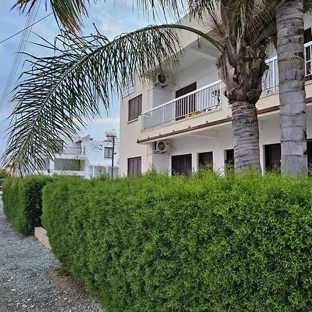 Sea Apartments Larnaca Exterior foto